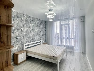 квартира за адресою Любомира Гузара просп. (Космонавта Комарова), 11