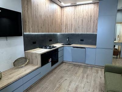 квартира за адресою Молодіжна вул., 8