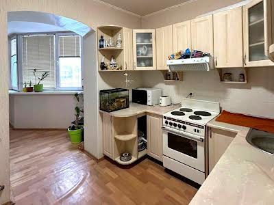 квартира за адресою Братства Тарасівців вул. (Декабристів), 8