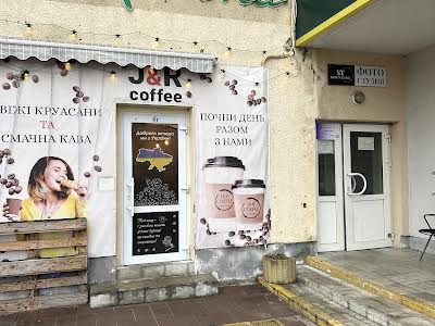 комерційна за адресою Івана Пулюя вул., 5