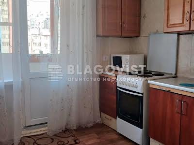 квартира по адресу Червоной Калины просп. (Владимира Маяковского), 93-А