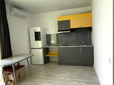 квартира за адресою Київ, Салютна вул., 2к3