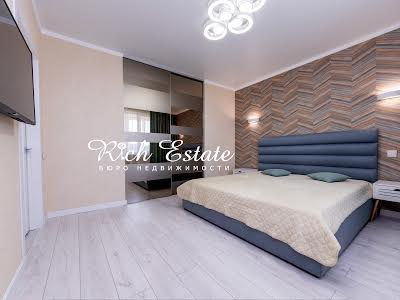 квартира за адресою Сергія Данченка вул., 30