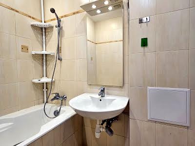 квартира за адресою Панаса Мирного вул., 8