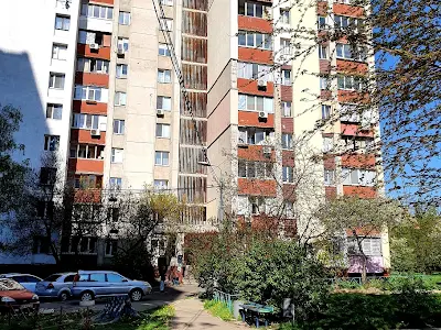 комерційна за адресою Юрія Іллєнка вул. (Мельникова), 7