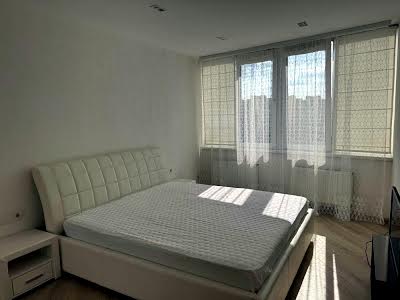 квартира по адресу Вышгородская ул., 45