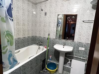 квартира за адресою Олексіївська вул., 11
