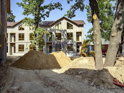 будинок за адресою с. Петропавлівська борщагівка, Мельніченка