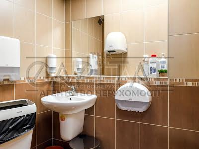 комерційна за адресою Київ, Воздвиженська вул., 43