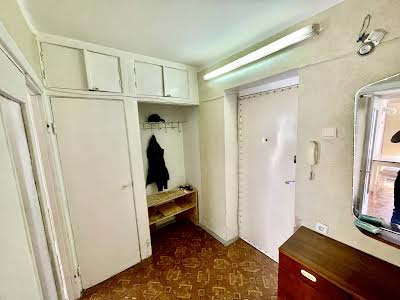 квартира за адресою Андрія Малишка вул., 31-А