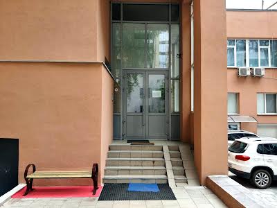 квартира за адресою Антоновича вул. (Горького), 122
