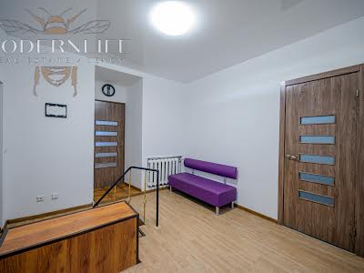 квартира за адресою Межигірська вул., 22