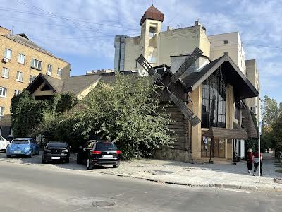 коммерческая по адресу Константиновская ул., 46-52