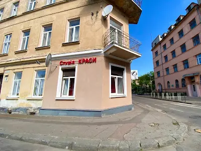 комерційна за адресою Митрополита Андрея вул., 36