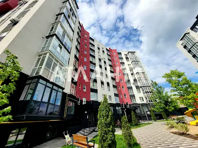 квартира за адресою Озерна вул., 27а