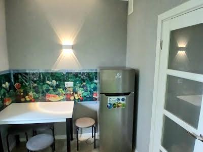 квартира за адресою Райдужна вул., 39