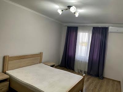 квартира за адресою Вишняківська вул., 4