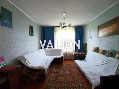 дом по адресу с. Погребы, Садова, 3