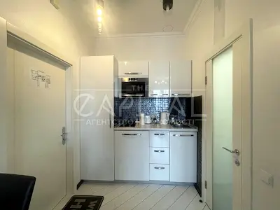 квартира за адресою Шота Руставелі вул., 44