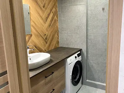 квартира за адресою Салютна вул., 2