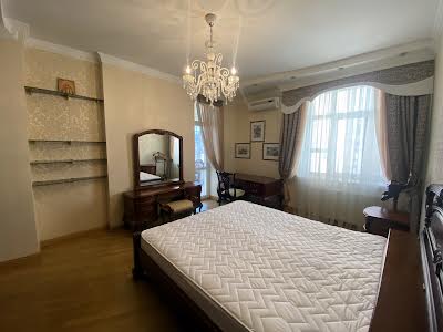 квартира по адресу Старонаводницкая ул., 13