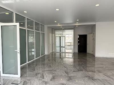 комерційна за адресою Лесі Українки бульв., 7а