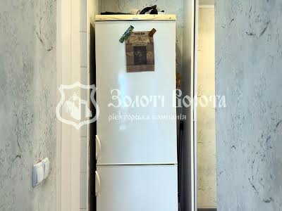 квартира за адресою Автозаводська вул., 25