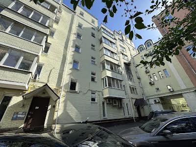 квартира за адресою Межигірська вул., 28