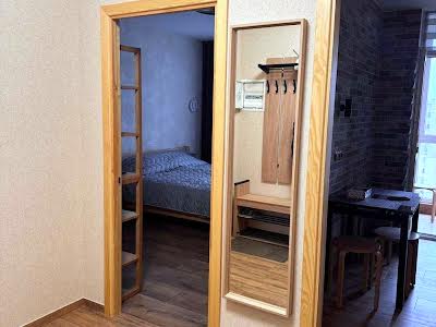 квартира по адресу Ревуцкого ул., 40-В