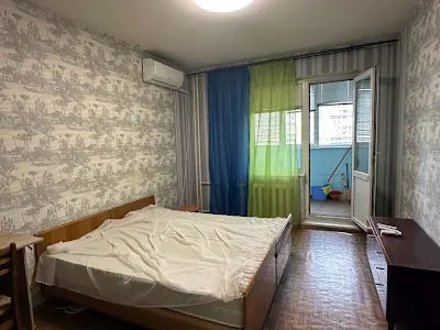 квартира по адресу Киев, Драгоманова ул., 14