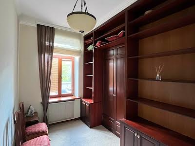 квартира по адресу Лисенка ул., 8