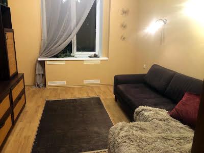 квартира по адресу Вишгородська ул., 4