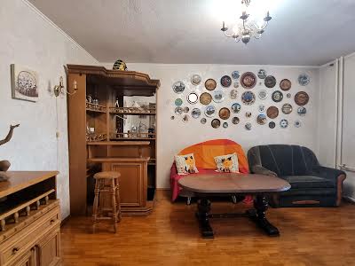 квартира за адресою Павла Тичини просп., 4
