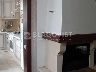 будинок за адресою с. Требухів, Квітнева