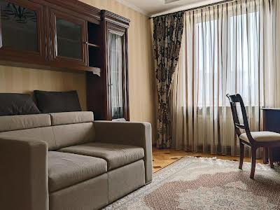квартира по адресу Осенняя ул., 33