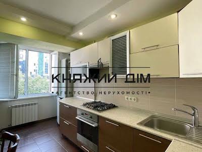 квартира за адресою Чеська вул., 4