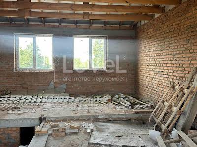 квартира за адресою с. Погреби, Грушевського вул., 10