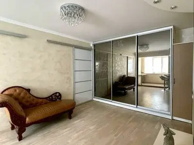 квартира за адресою Тополева вул., 5