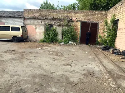 комерційна за адресою Бориспільська вул., 17