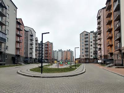 квартира за адресою Героев Крут, 10