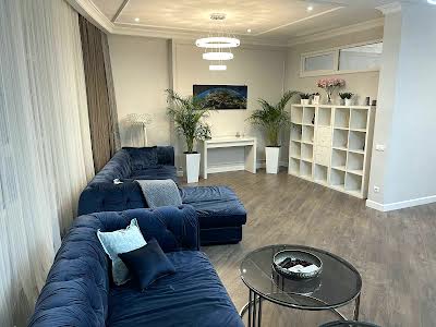 квартира по адресу Кловский спуск, 7
