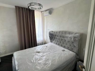квартира по адресу Салютная ул., 2-Б