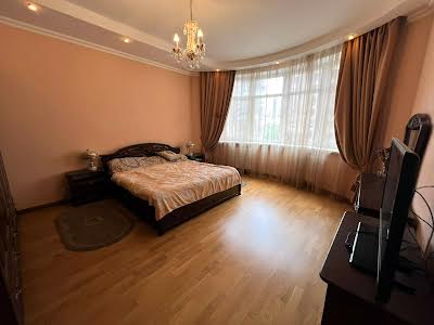 квартира за адресою Старонаводницька вул., 6-Б