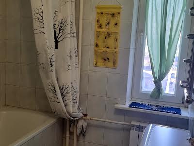 квартира за адресою Павла Тичини просп., 4