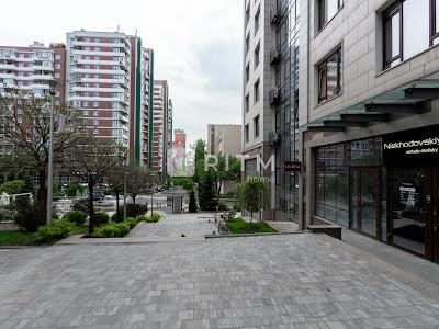комерційна за адресою Саперне Поле вул., 3