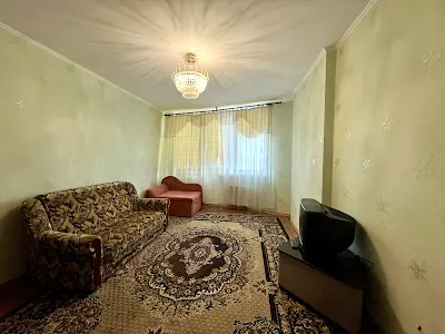 квартира за адресою Ревуцького вул., 7-В