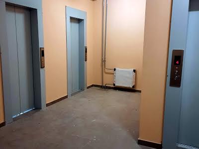 квартира за адресою Ревуцького вул., 54