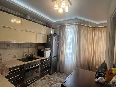 квартира по адресу Радужный массив ул., 17