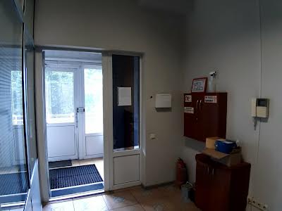 коммерческая по адресу Сапёрно-Слободская ул., 8