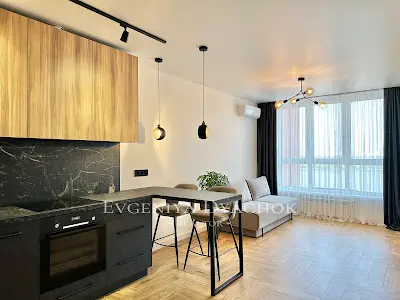 квартира за адресою Набережно-Рибальська вул., 27